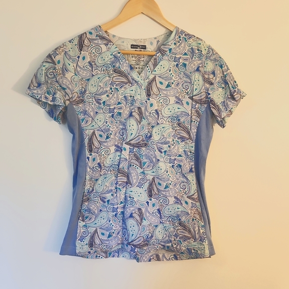 Blue Paisley Rib Stretch Sides Scrub Top - Picture 1 of 2